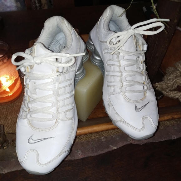 discontinued nike shox